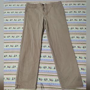 GAP khakis slacks size 33x30